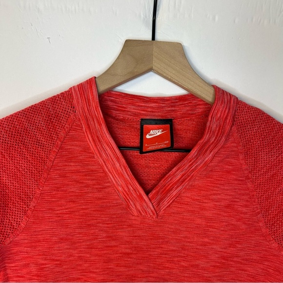 Nike Women’s Tech Knit Sport Casual V-Neck Top in Red and Black, Size Small - Picture 4 of 10